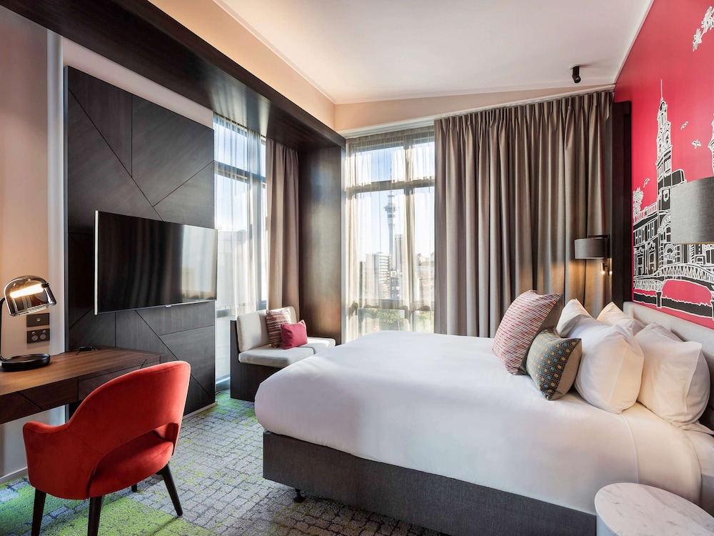 Mercure Auckland Queen Street 18/70