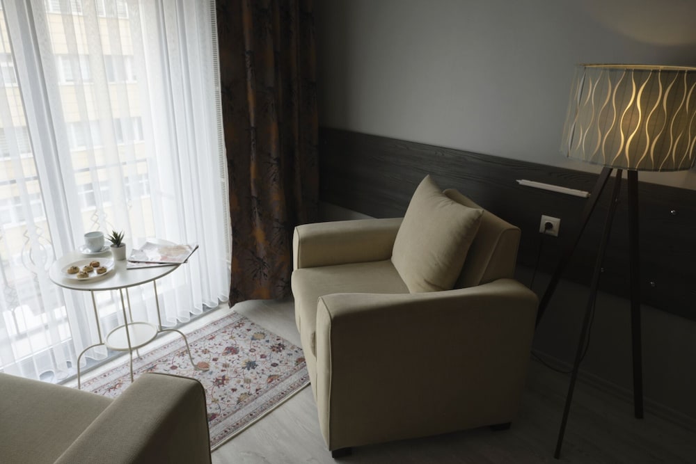 The Breeze Hotel 42/60