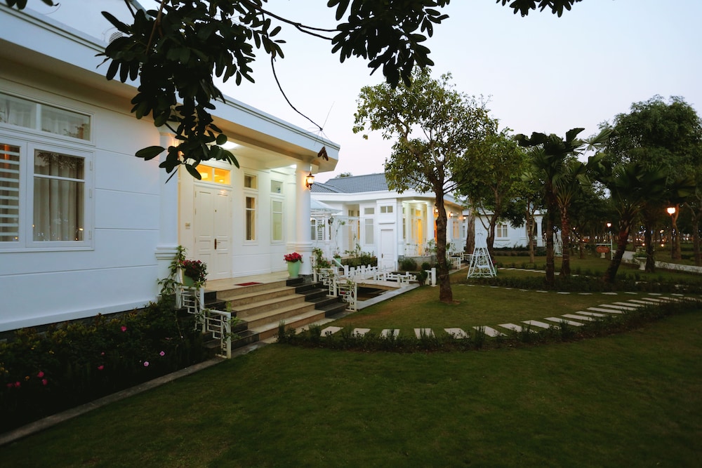 FLC LUXURY RESORT VINH PHUC 69/70