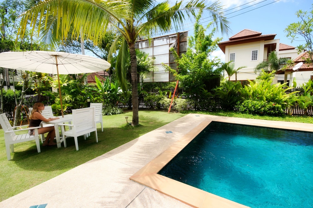 BANGTAO TROPICAL RESIDENCE RESORT & SPA 46/52