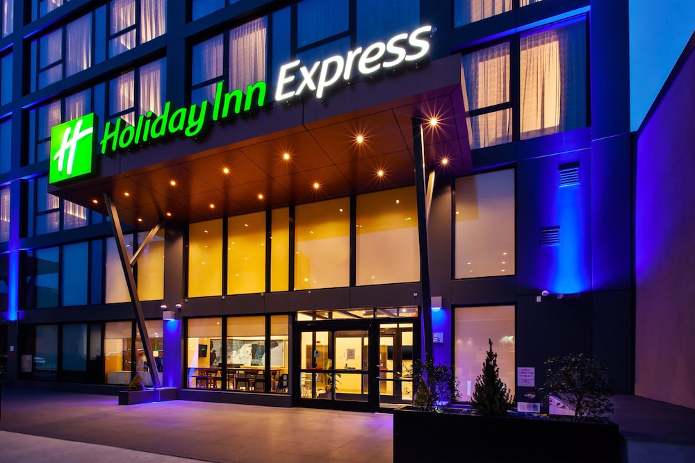 Holiday Inn Express NYC Brooklyn - Sunset Park 1/52