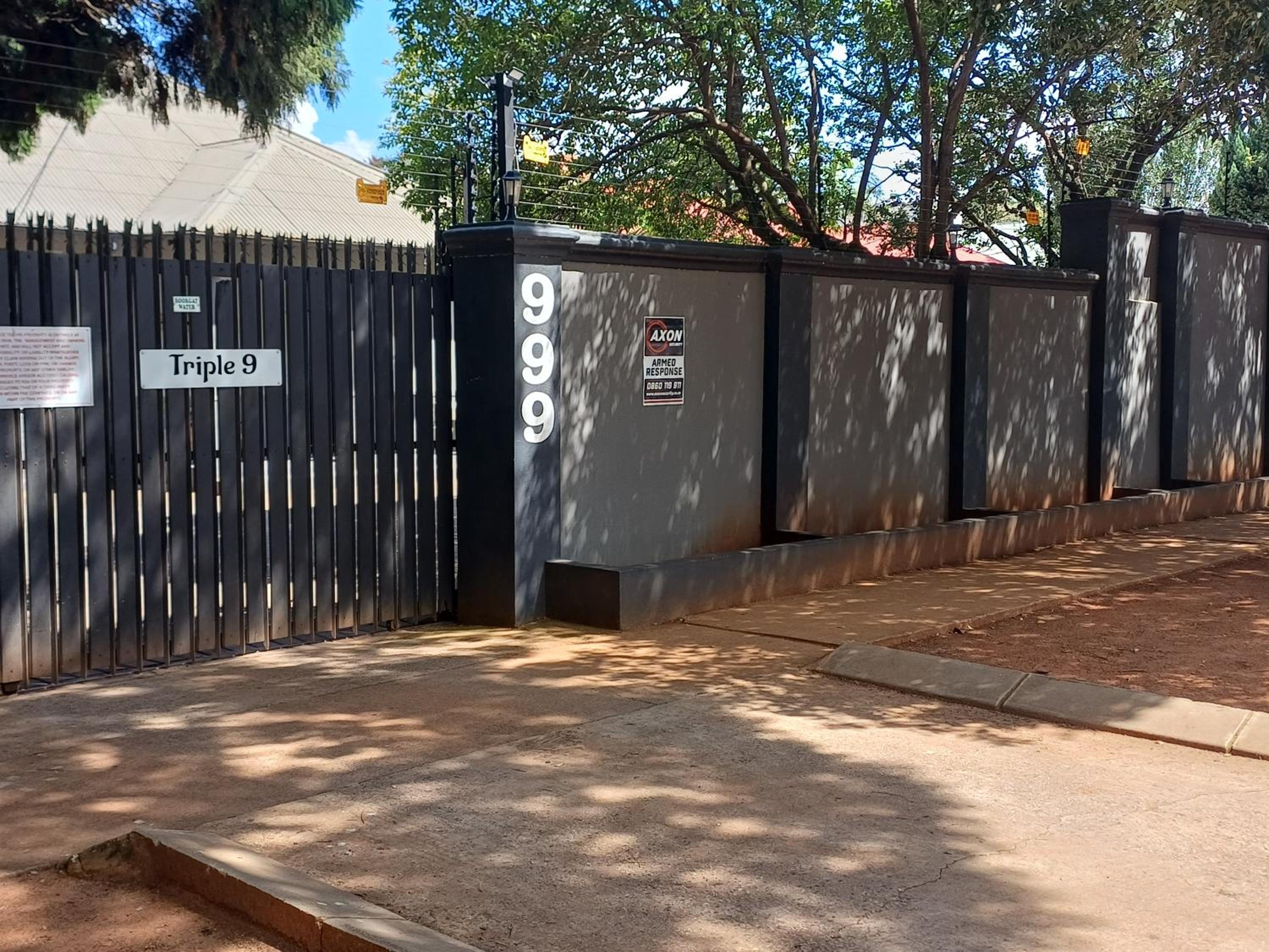 Triple9 Hatfield Guesthouse 25/30