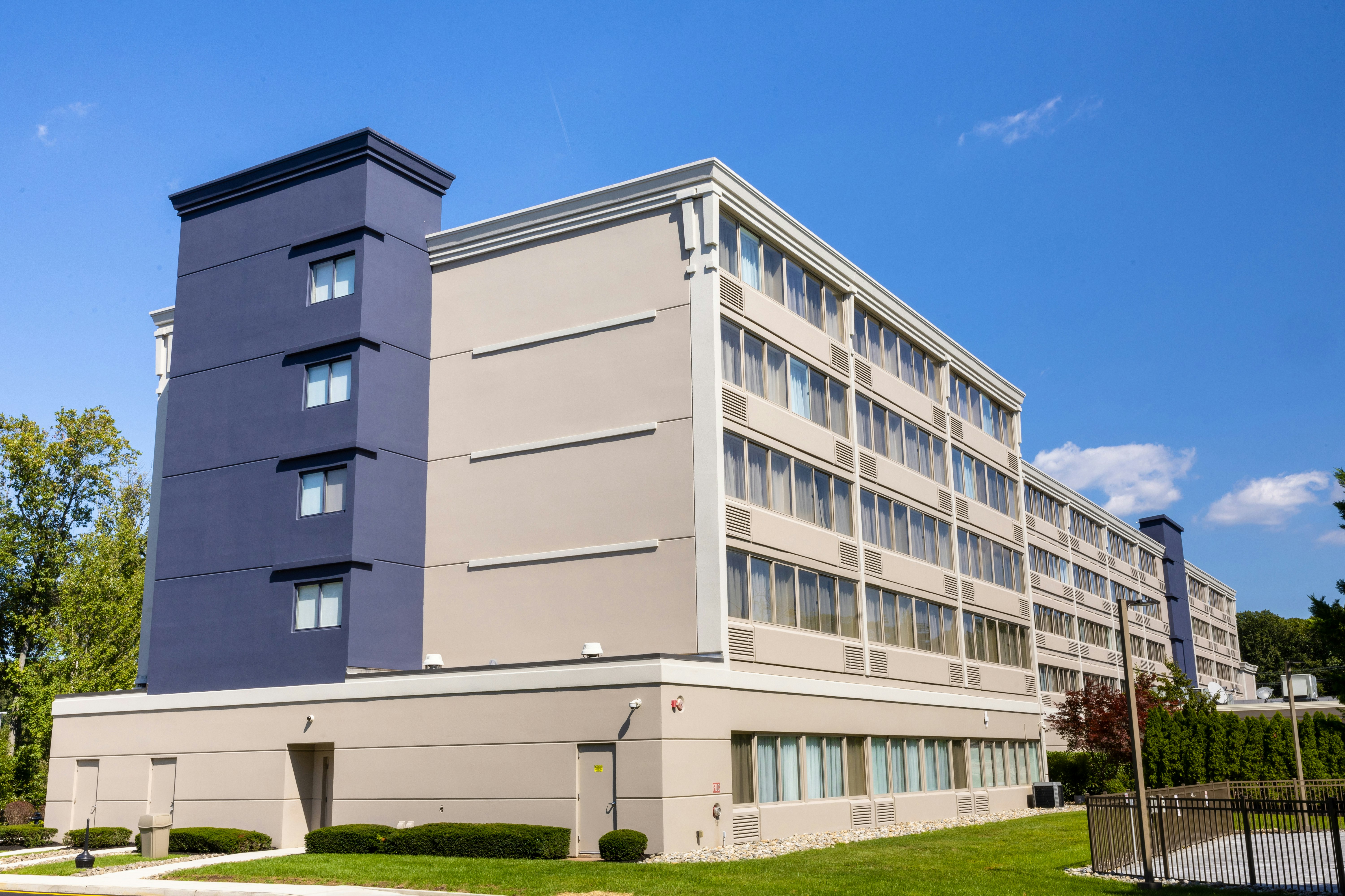 DoubleTree by Hilton Hotel Tinton Falls - Eatontown 3/51