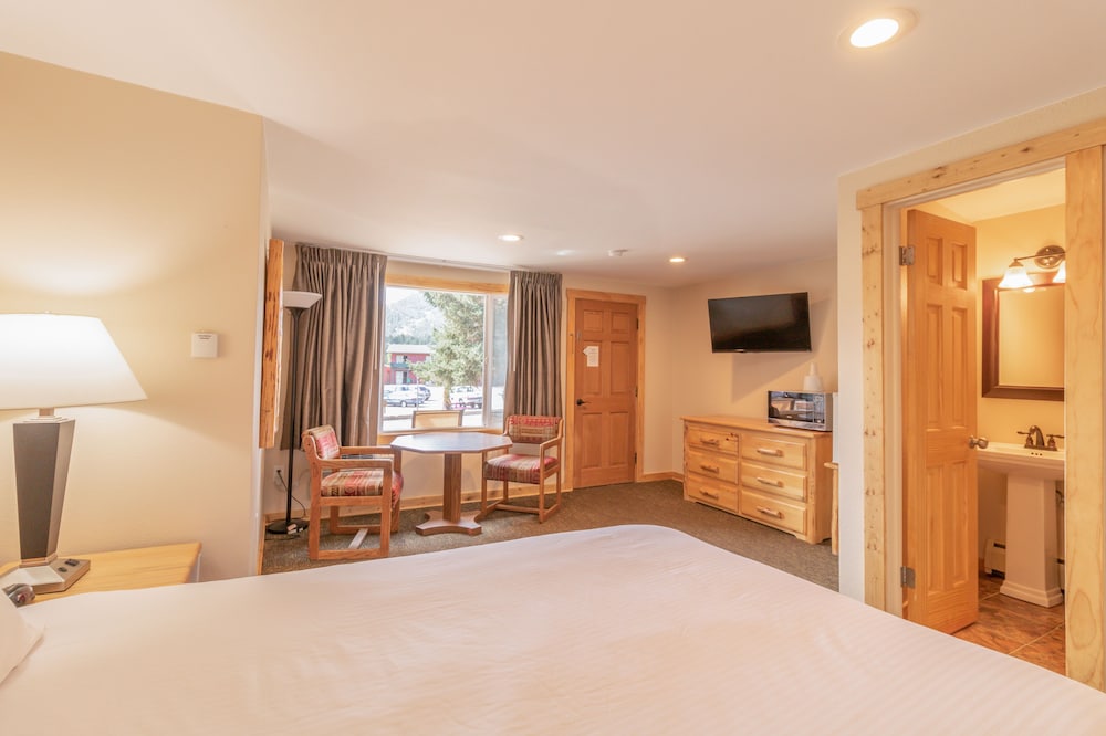 Discovery Lodge 34/69