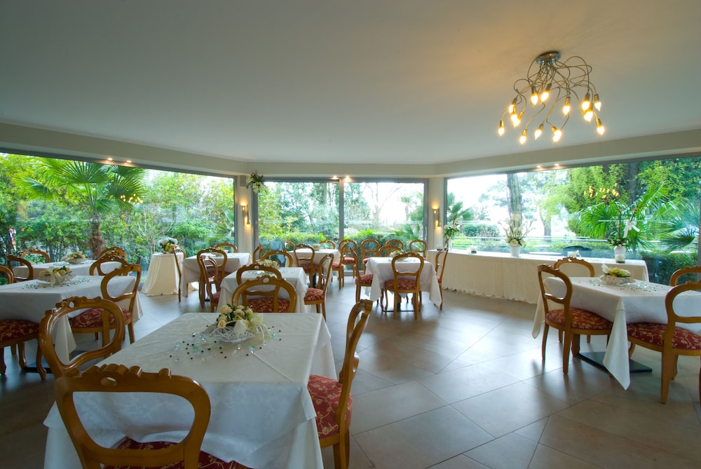 Hotel Oasi Wellness Spa 20/27