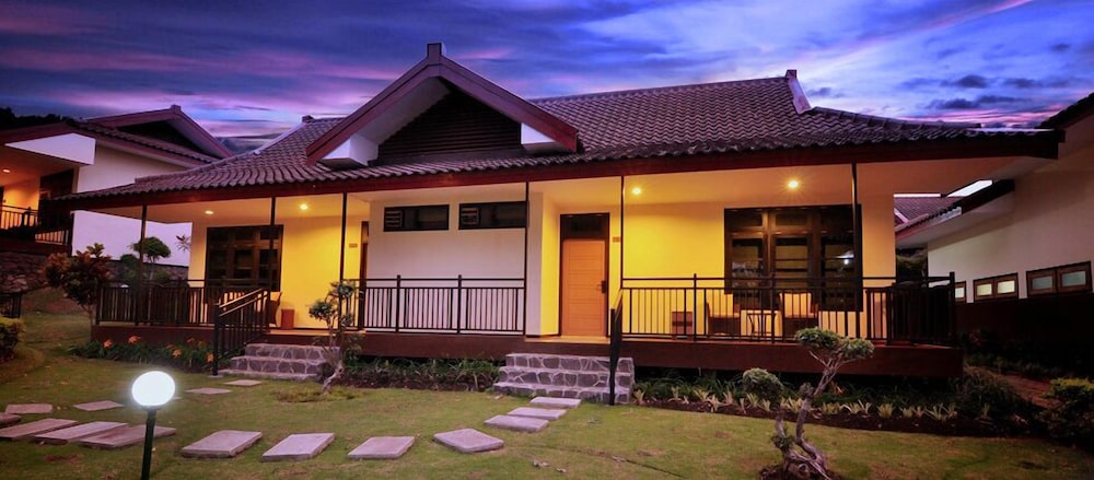 Kusuma Agrowisata Resort Convention Hotel 6/64