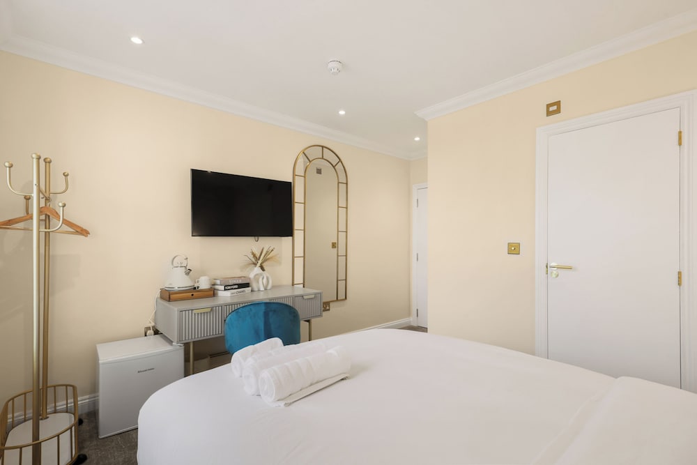 SIGNATURE, DOUBLE BED