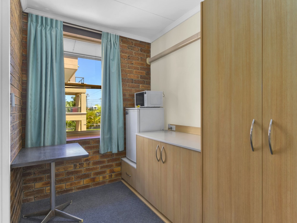 Camden Motor Inn 28/57