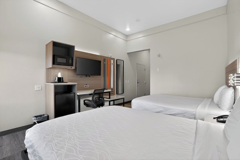 Sonesta Essential Hotel Houston-I-45 Spring 6/47