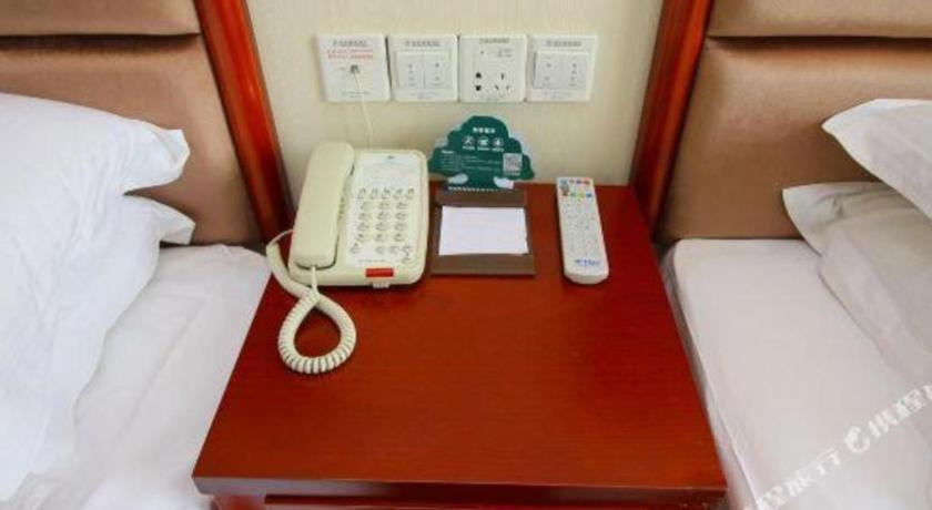 GreenTree Inn Changzhou Henlin Town Zhongtian Express Hotel 27/48