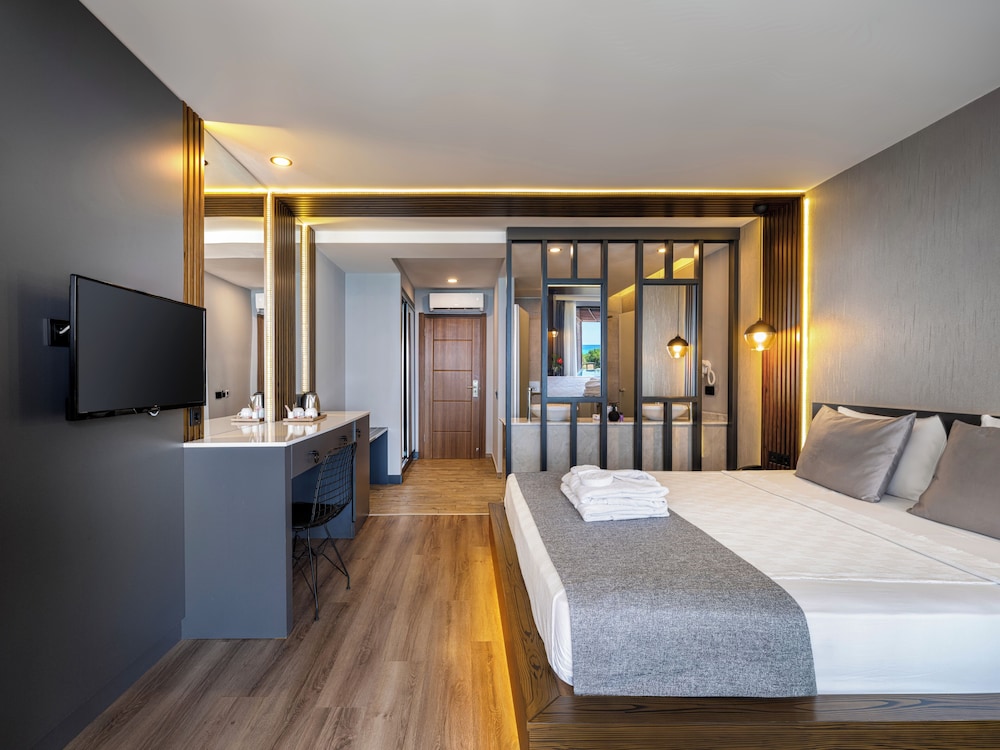 Adora Calma Beach Hotel - Adults Only 16/50