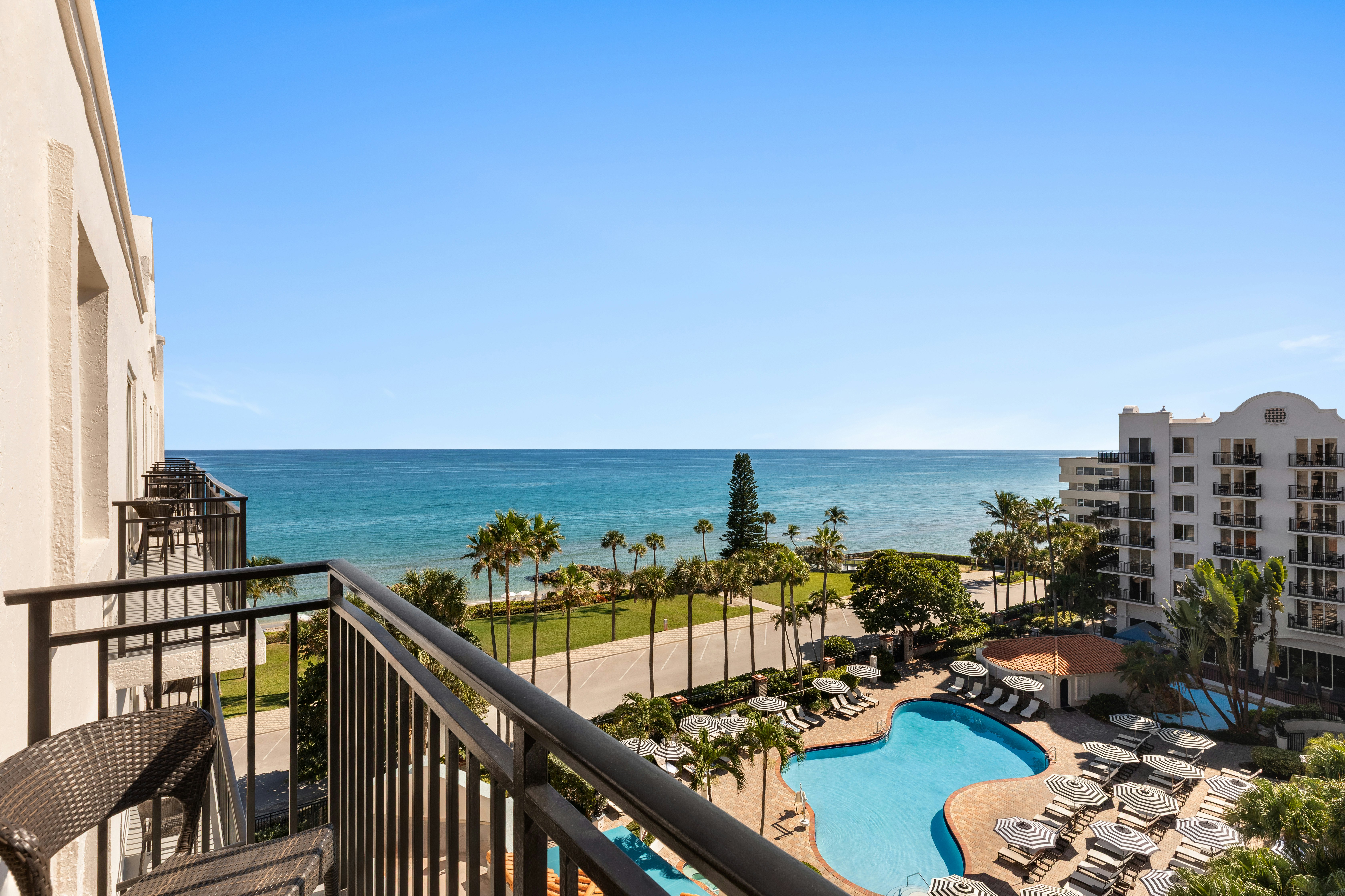 Pool, King Bed, Ocean View