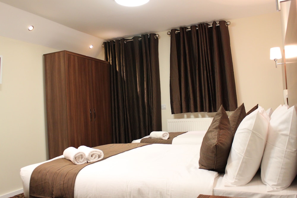 Prince Regent Hotel Excel London 35/48
