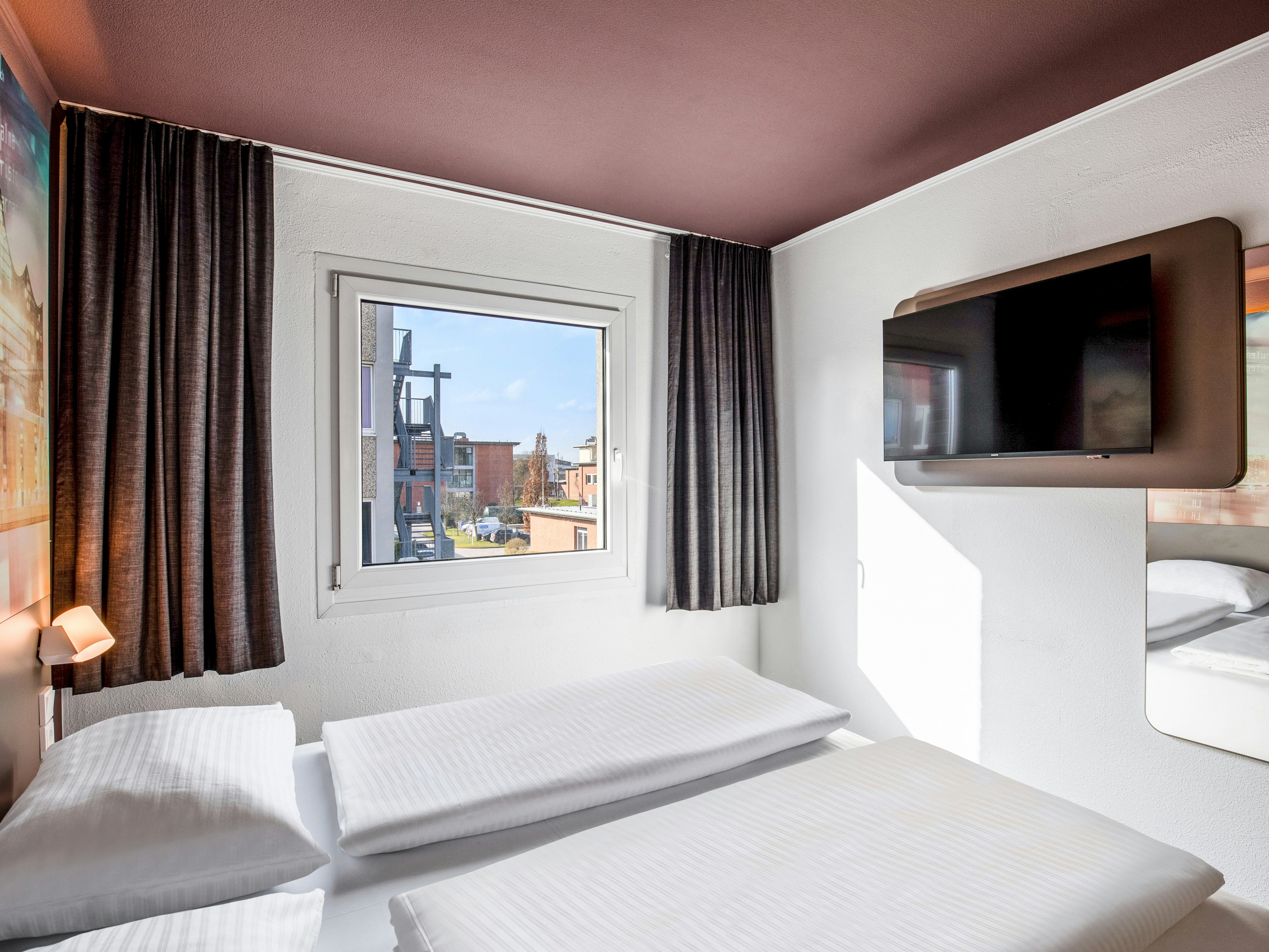 B&B HOTEL Hamburg-Airport 6/12
