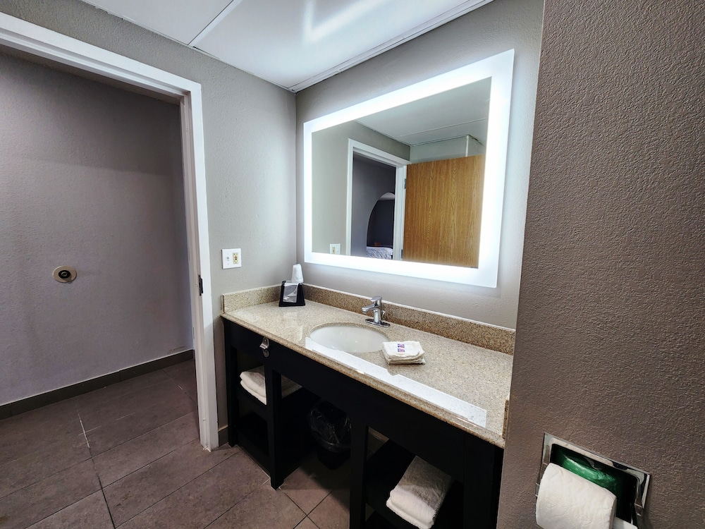 Motel6 Pine Bluff, AR 45/50