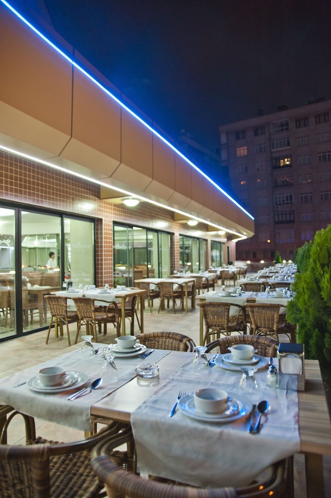 Dundar Hotel 28/48