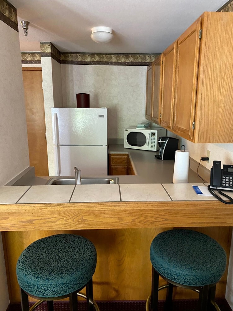 Friday Harbor Suites 31/31