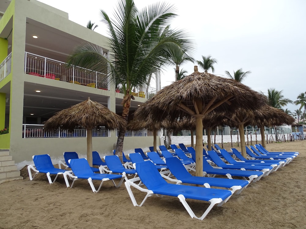 Decameron Isla Coral Guayabitos Ramada All Inclusive Resort 38/48