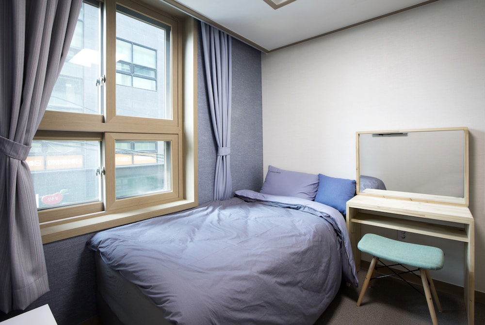 24guesthouse Sinchon 6/33