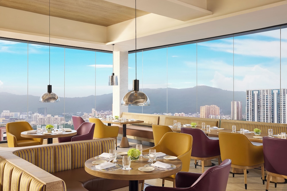 Vivanta Thane LBS Road 24/36