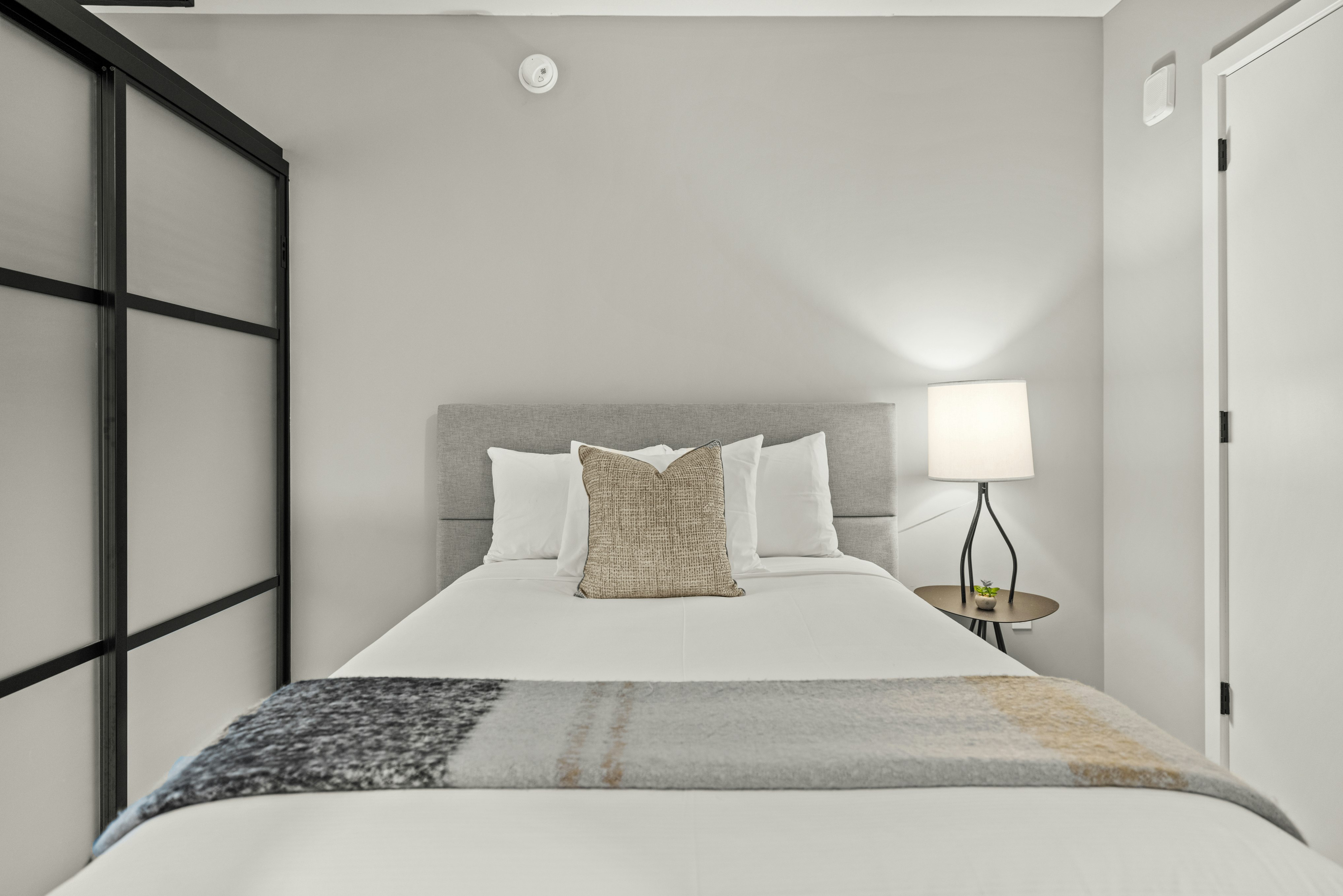 1 BEDROOM, APARTMENT
