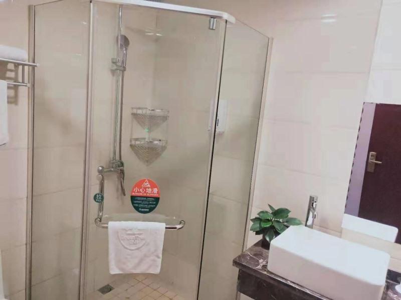 Greentree Inn Anhui Anqing Tongcheng South Shengtang Road Shengtang International Business Hotel 36/38