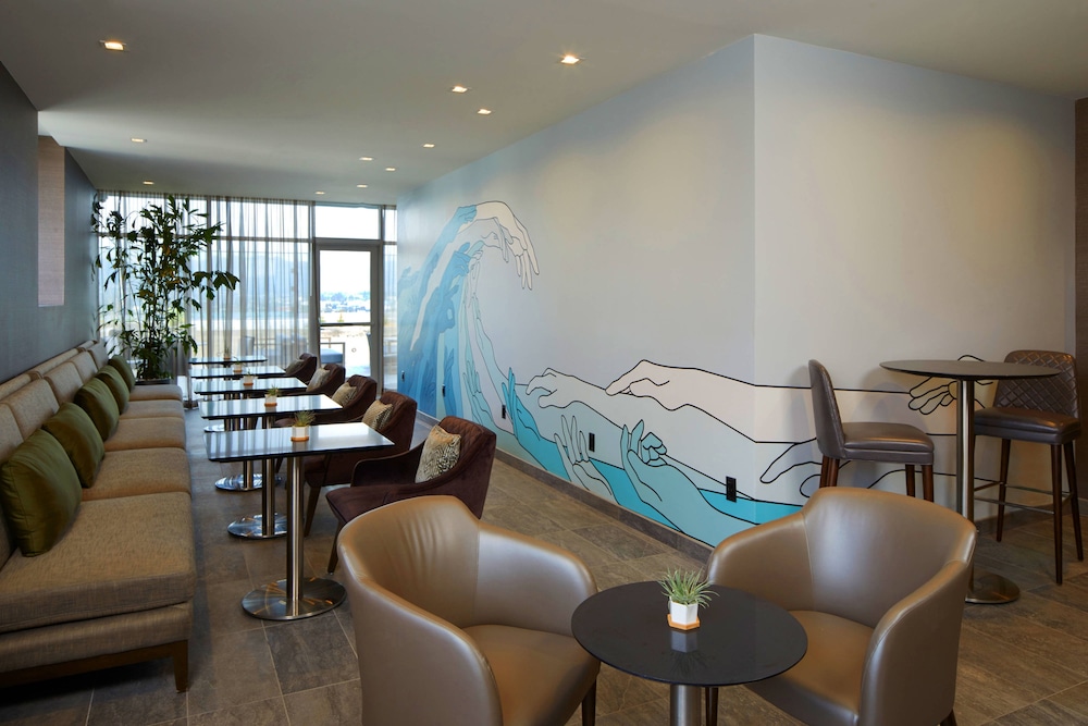 AC Hotel by Marriott Beverly Hills 39/54