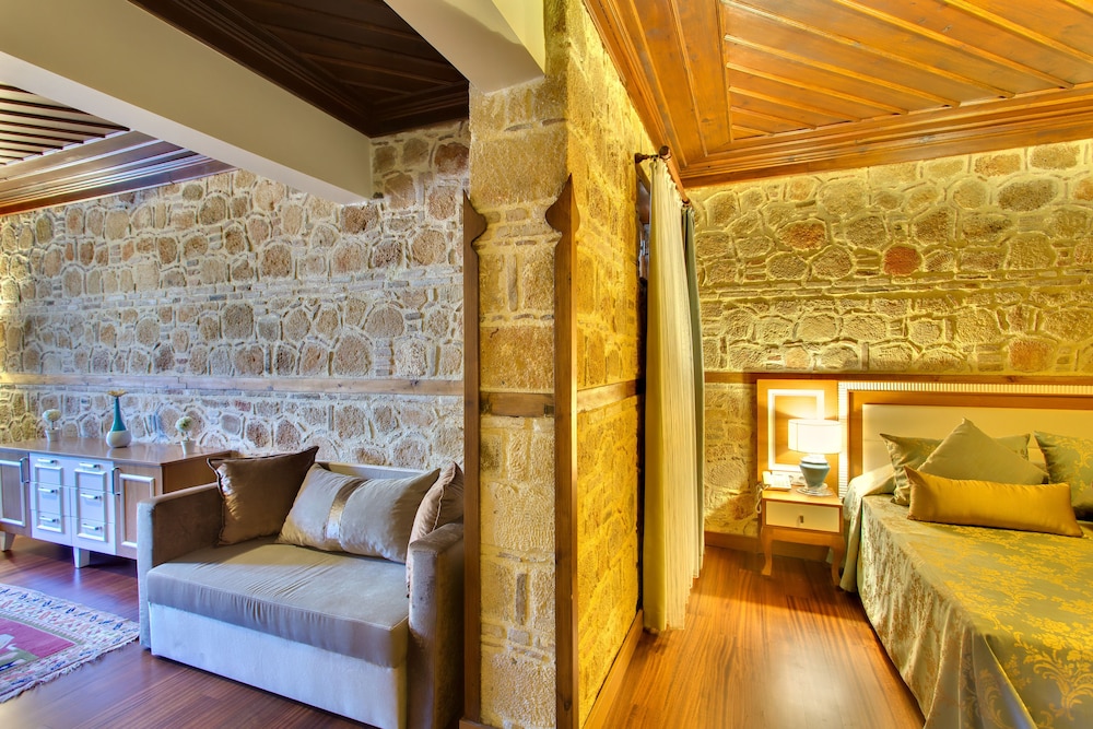 Dogan Hotel 33/72