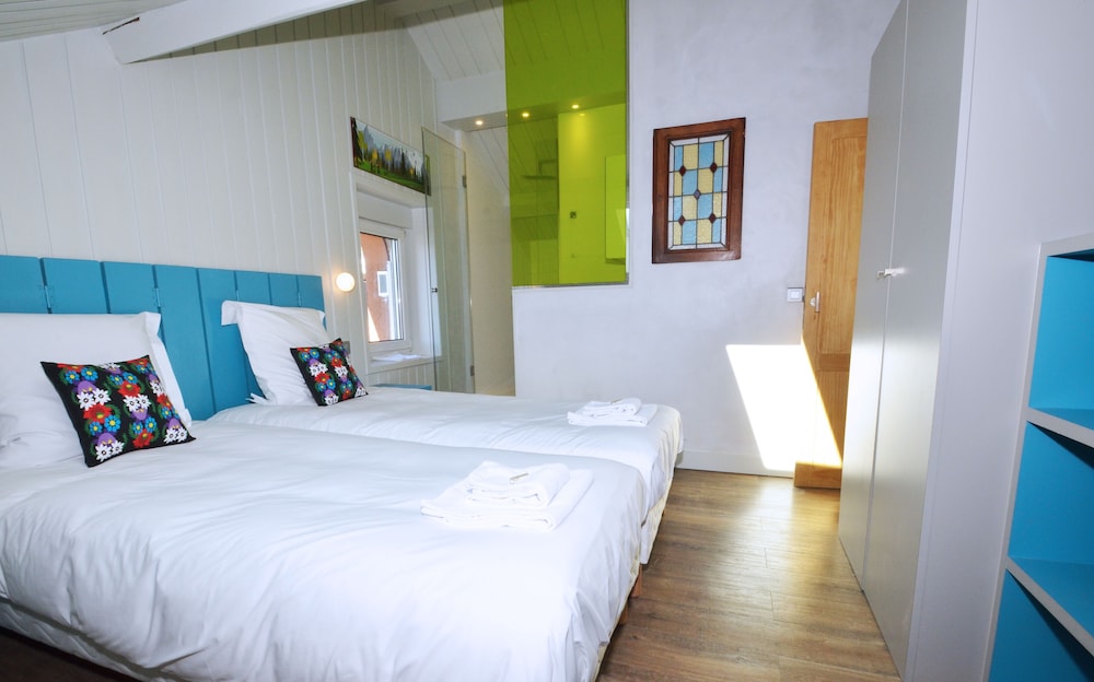 Hotel de L Apos Arve 26/76