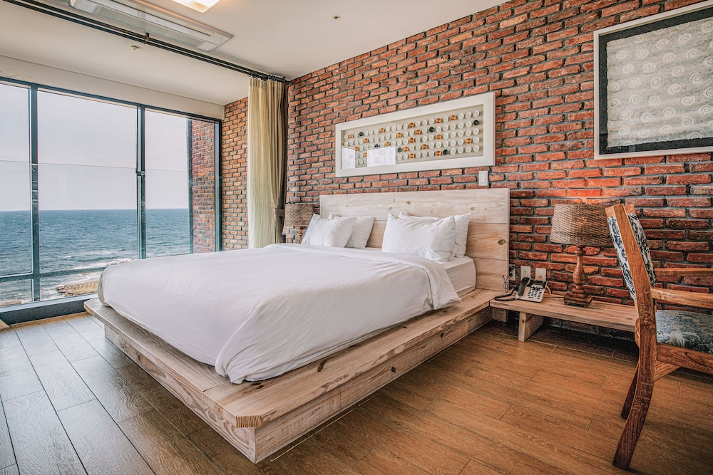 Zen Hideawayatjeju 20/58