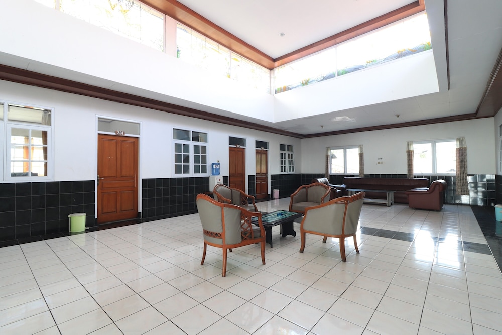 Abang Hotel Ciwidey 46/58