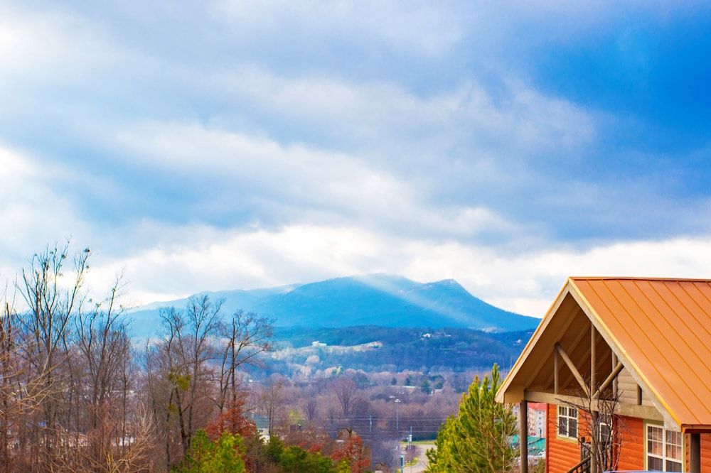 The Lodges At The Great Smoky Mountains 32/41