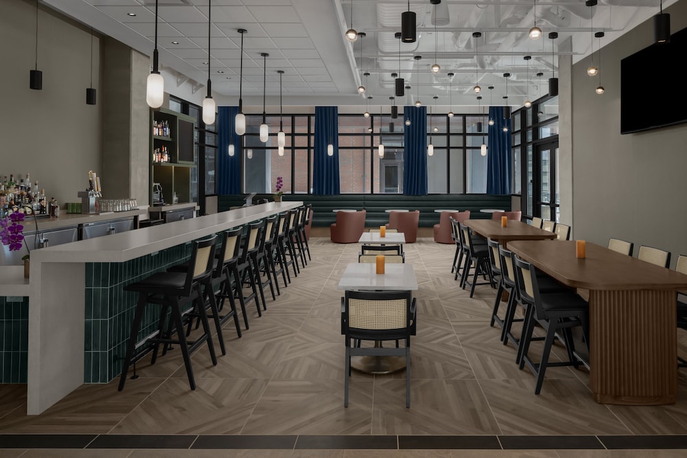 Hyatt House Raleigh Downtown / Seaboard Station 32/36