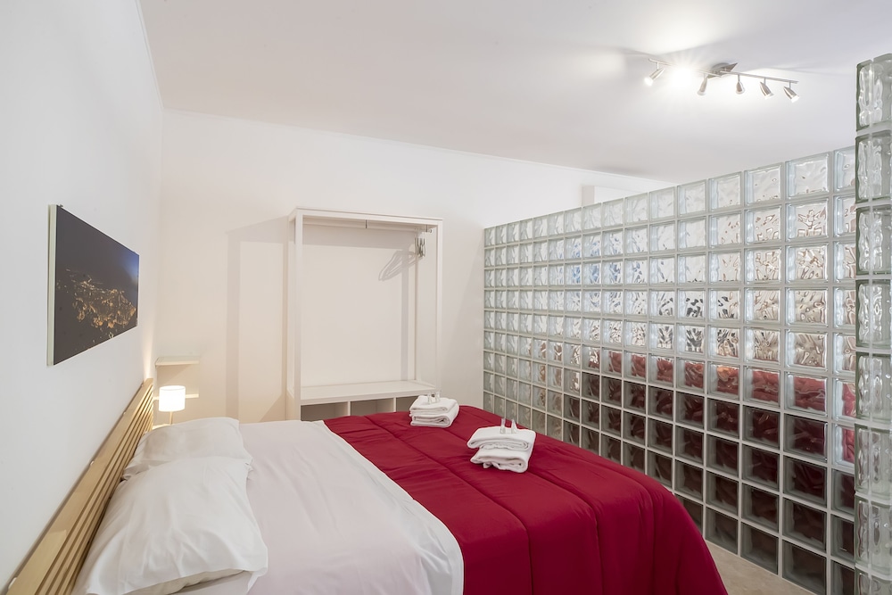 Apartment, 1 Double and 1 Single Bed