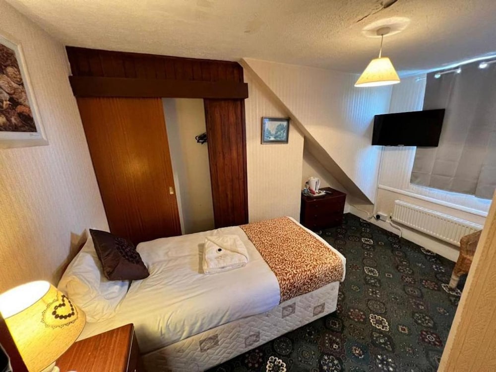 OYO Belvedere Guest House, Great Yarmouth 6/23