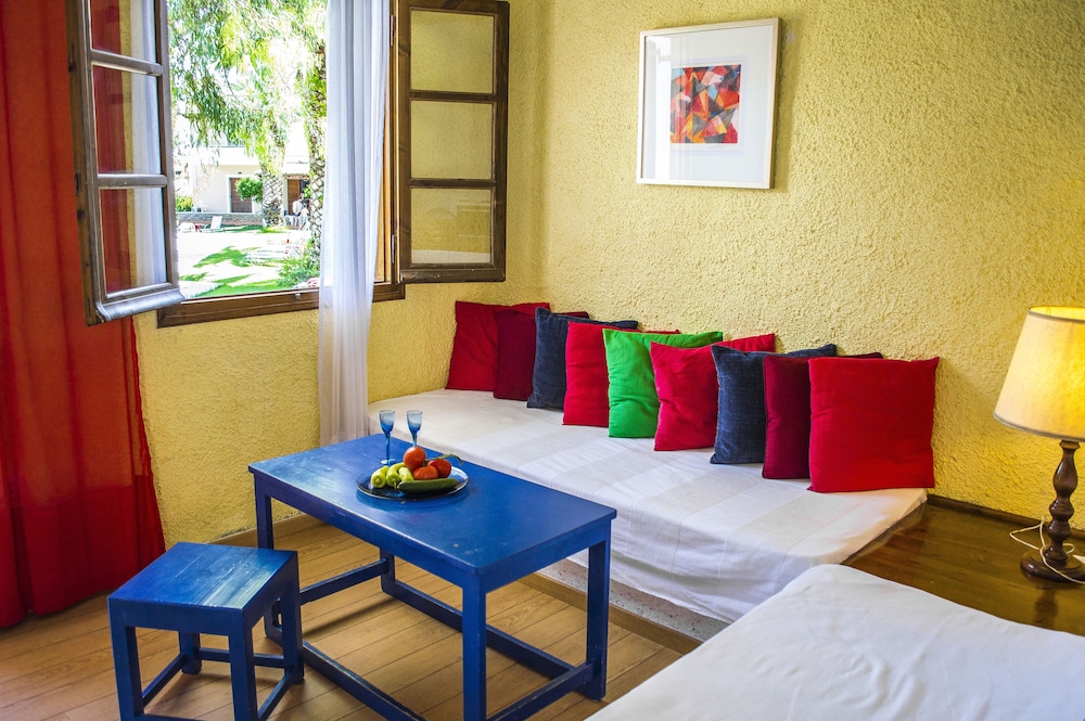 Folies Corfu Hotel Apartments 31/50