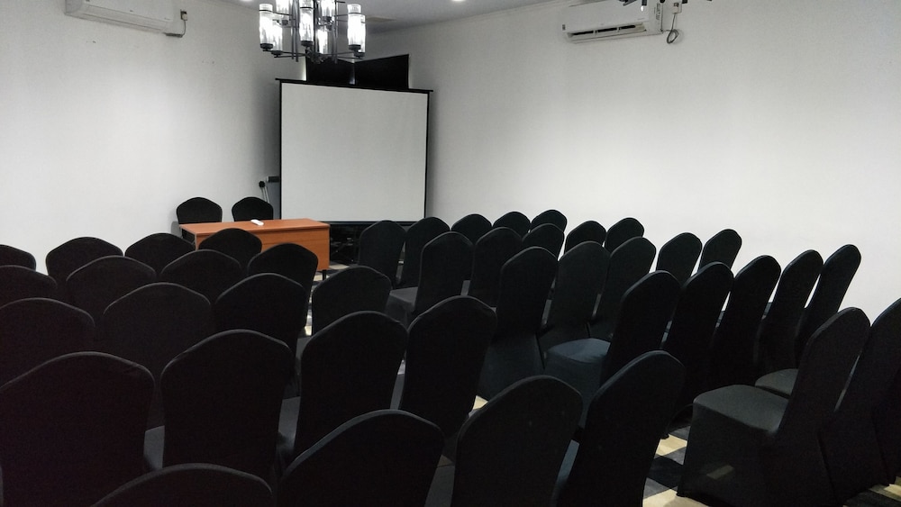 S Loft Manado Hotel 54/61