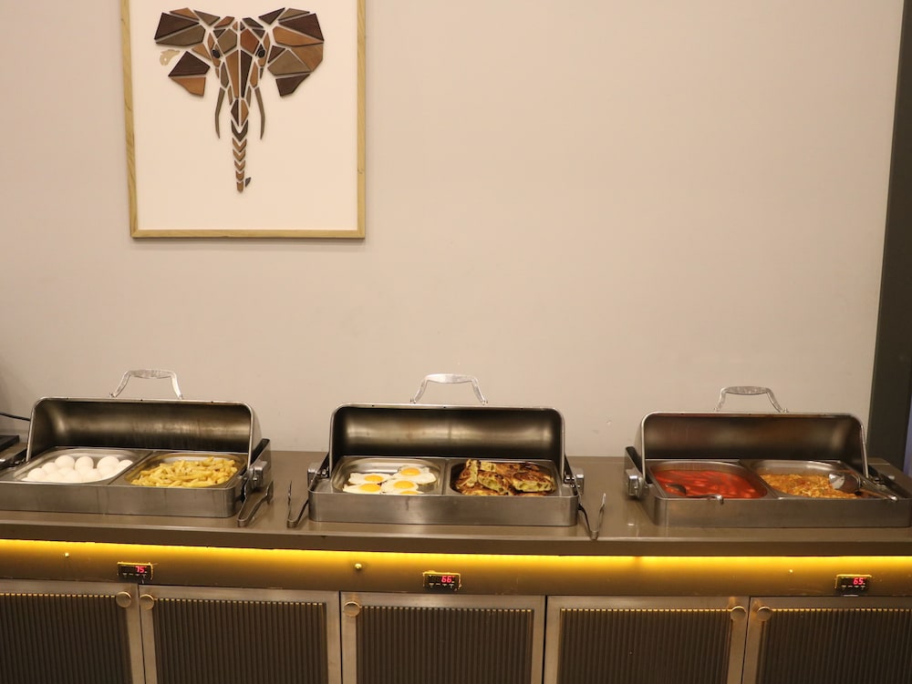 Isnova Hotel 3/32