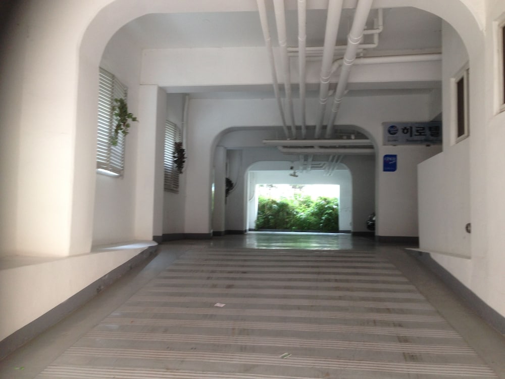 Goodstay Herotel 22/28
