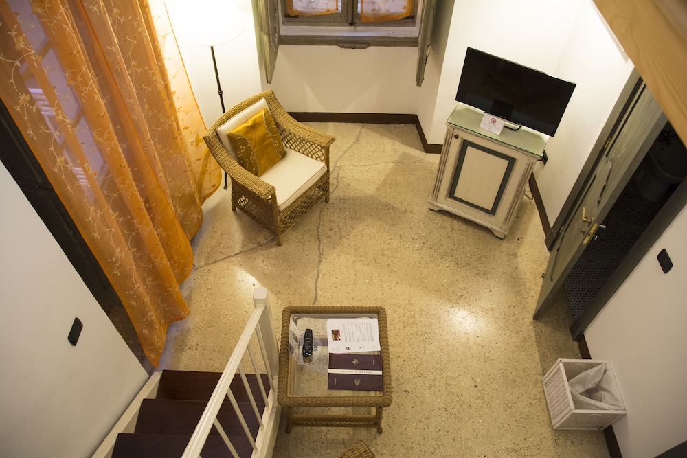 Relais Corte Palmieri 53/71