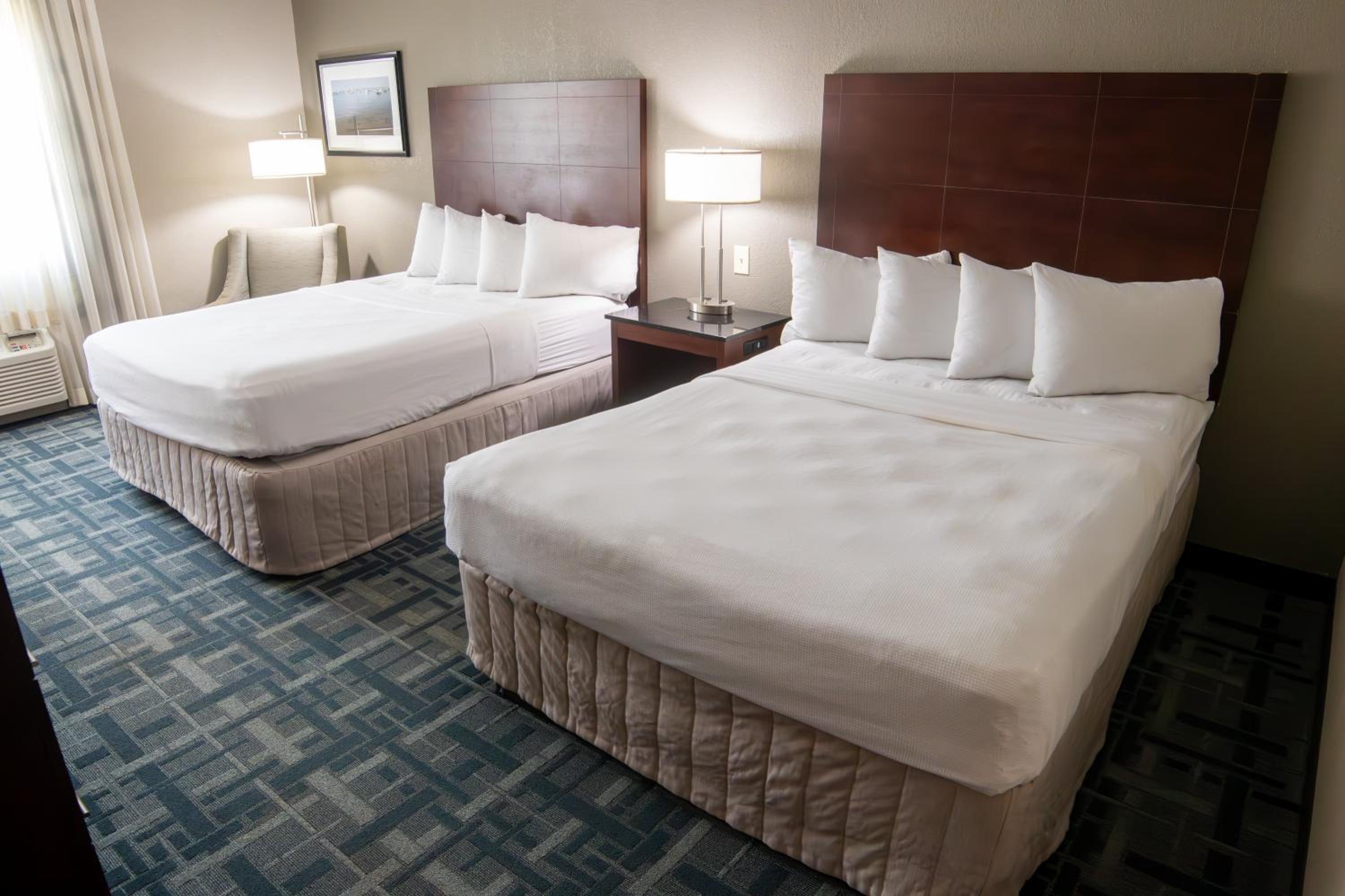 غرفة بسرير كوين في طابق منخفض، Hotel 1620 Plymouth Harbor 4/6