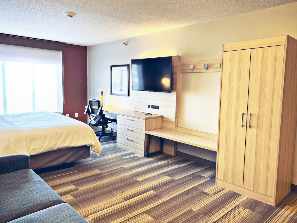Holiday Inn Express Hotel Suites Logansport 33/70