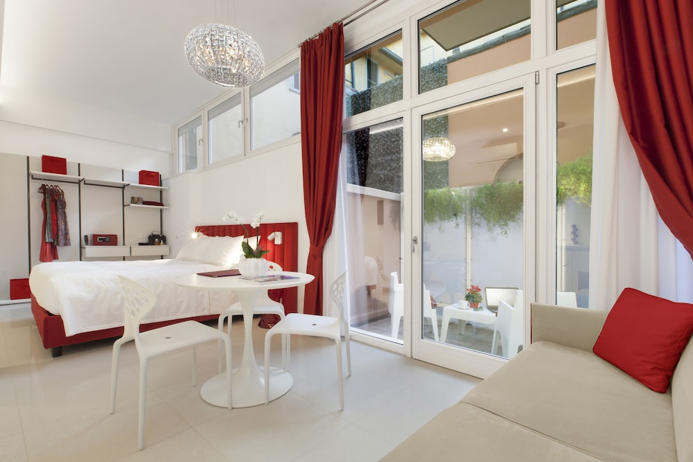 Opera Relais De Charme 37/72