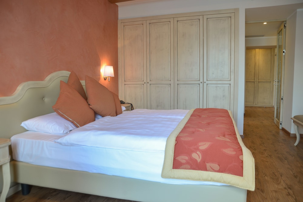 Boutique Hotel Brenzone 22/78