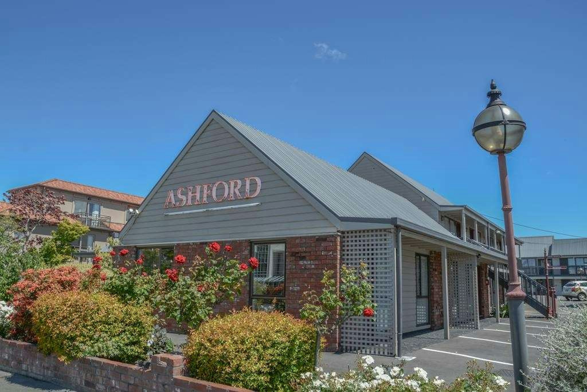 Ashford Motor Lodge 2/57
