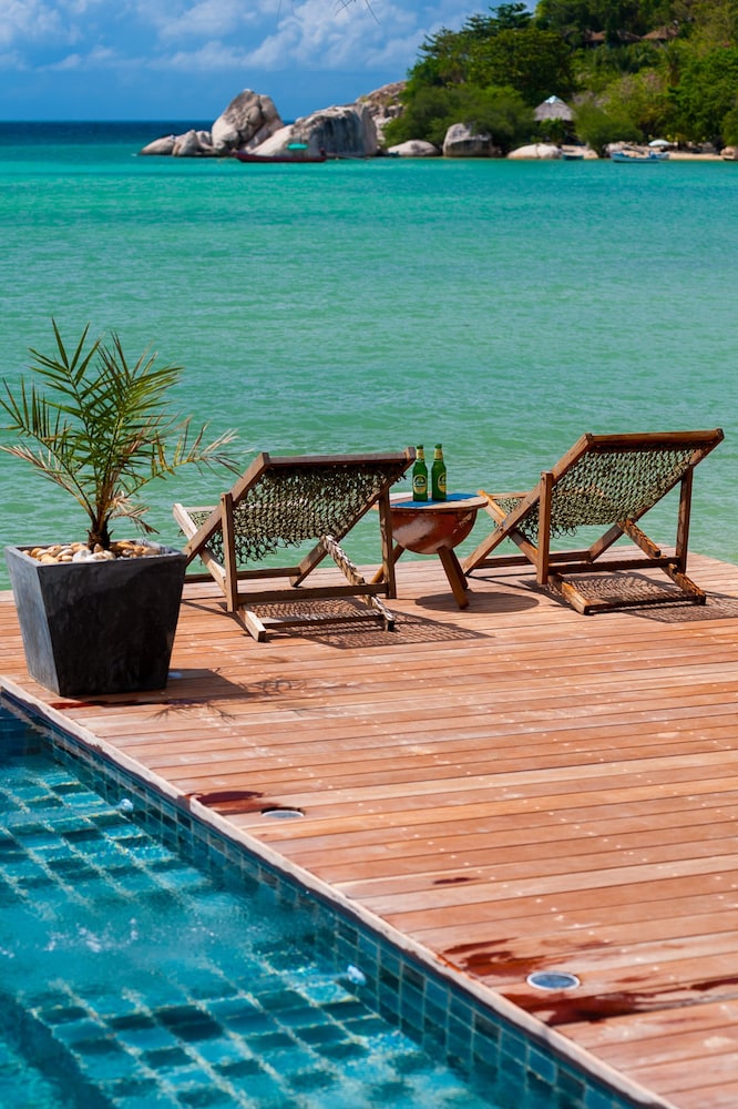 Sunshine Beach Resort 86/100