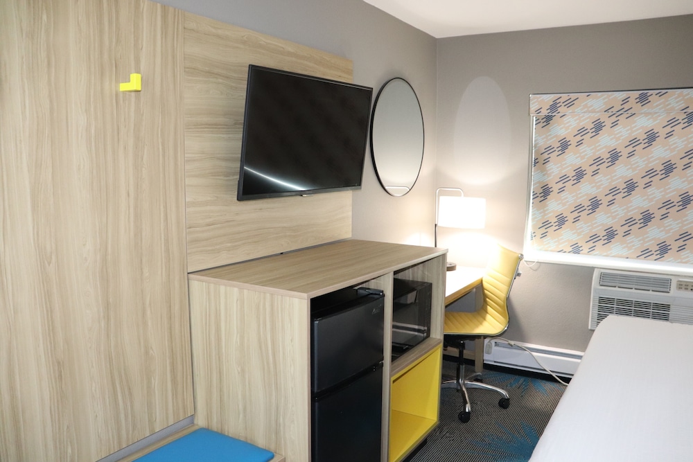 Days Inn by Wyndham La Crosse 52/59