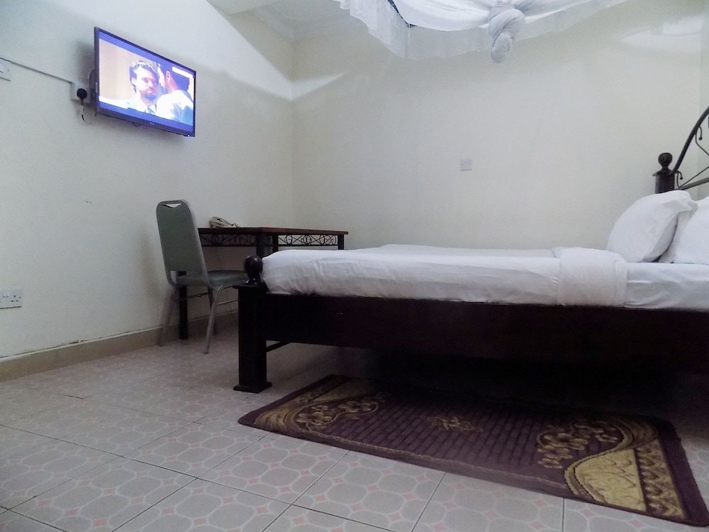 G One Hotel 42/47