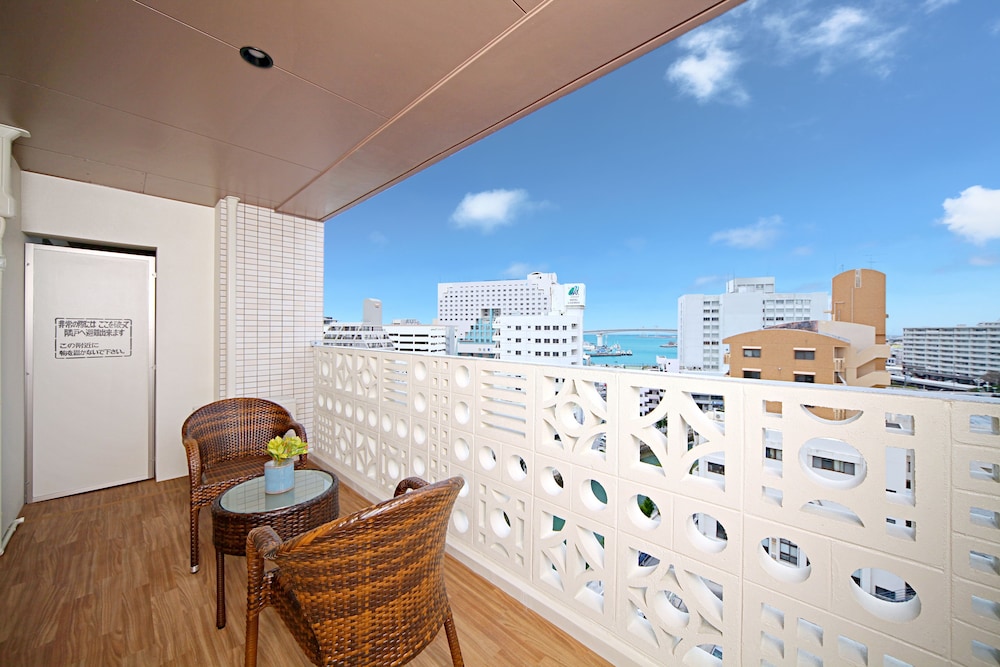 Smartcondo Tomari 4/40