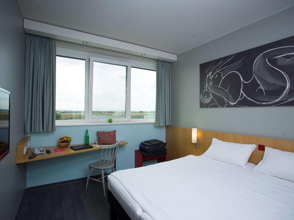 Hotel Ibis Vienna Airport 10/68